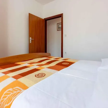In 44145 Apartment *